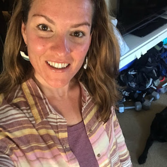 Meet your Posher, Laura a. - Picture 1 of 1